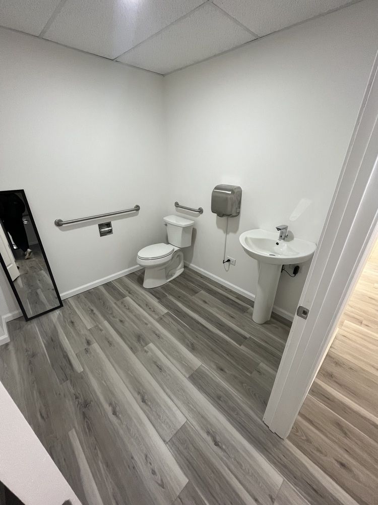 82-106 E. Dundee Rd, Wheeling, IL 60090